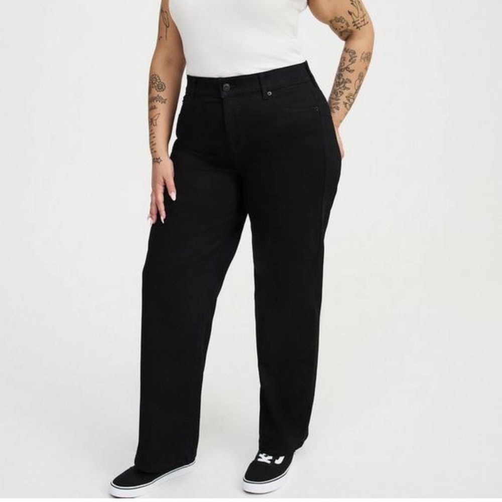 ❤️Day Special Torrid Bombshell Black Wide Leg Jeans size 14 short petite